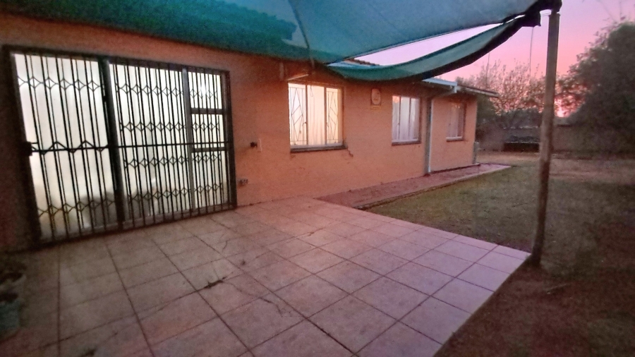 5 Bedroom Property for Sale in Fauna Free State